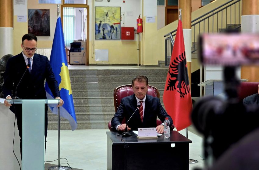  Betohet kryetari Alban Hyseni dhe anëtarët e Kuvendit të Komunës së Gjilanit