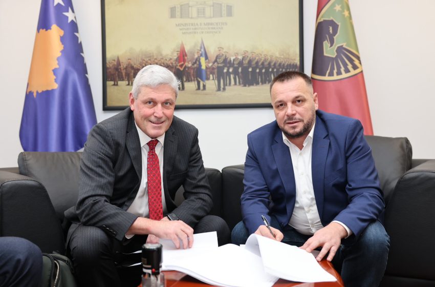  Kosova nënshkruan kontratë për blerjen e sistemeve të artilerisë HUMVEE Hawkeye