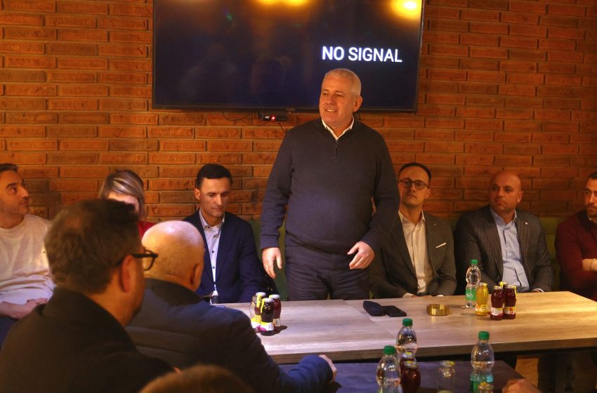  Ministri në detyrë, Xhelal Sveçla në fushatën zgjedhore të LVV-së në Gjilan: “Mbështetja e Qeverisë Kurti do të vazhdojë edhe në mandatin e ri”