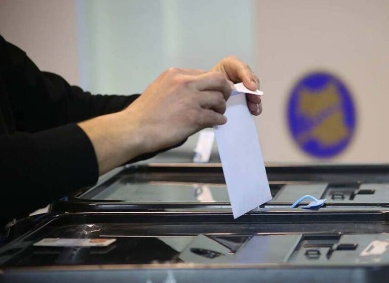  Refuzohen mbi 6 mijë aplikime për votim nga diaspora, gati 49 mijë aprovohen