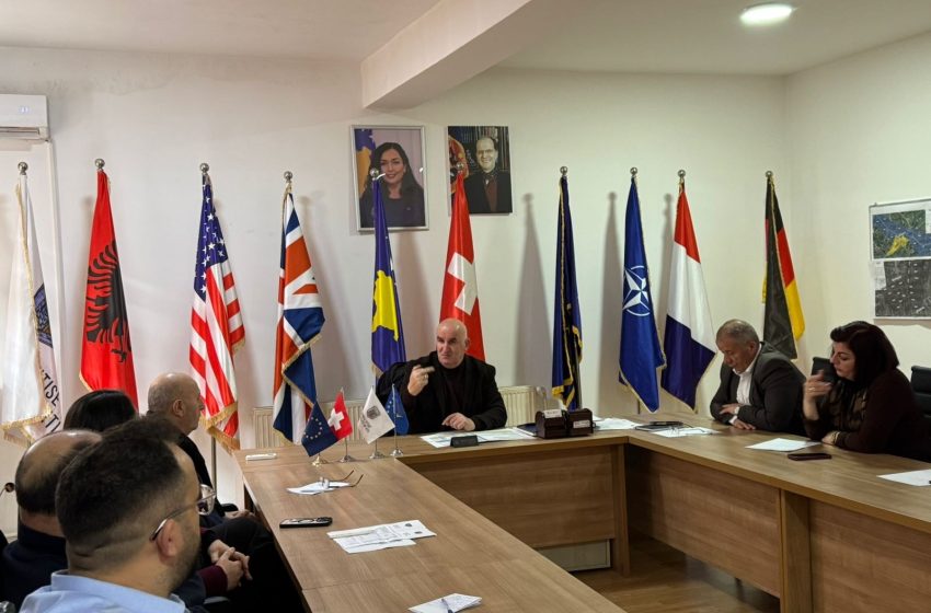 Kryetari Haliti mbajti takim me ekzekutivin komunal