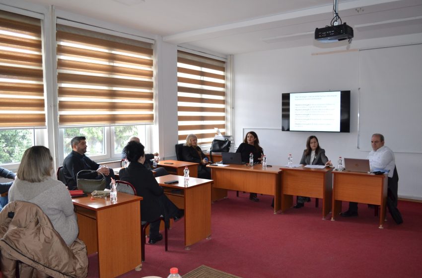  U mbajt punëtori për përgatitjet e riakreditimit të programit Arsimi Fillor në Fakultetin e Edukimit të UKZ-së