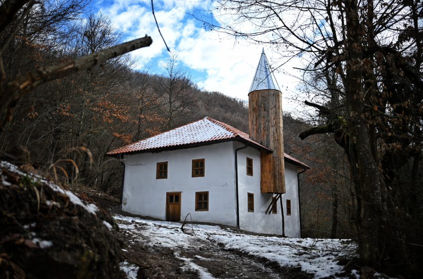  Përfundon restaurimi i Xhamisë në Meshinë të Kamenicës, pjesë e projektit të trashëgimisë Kulturore të MKRS-së