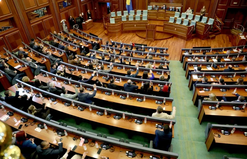  Numërimi prek fundin, një ulëse ende në lojë