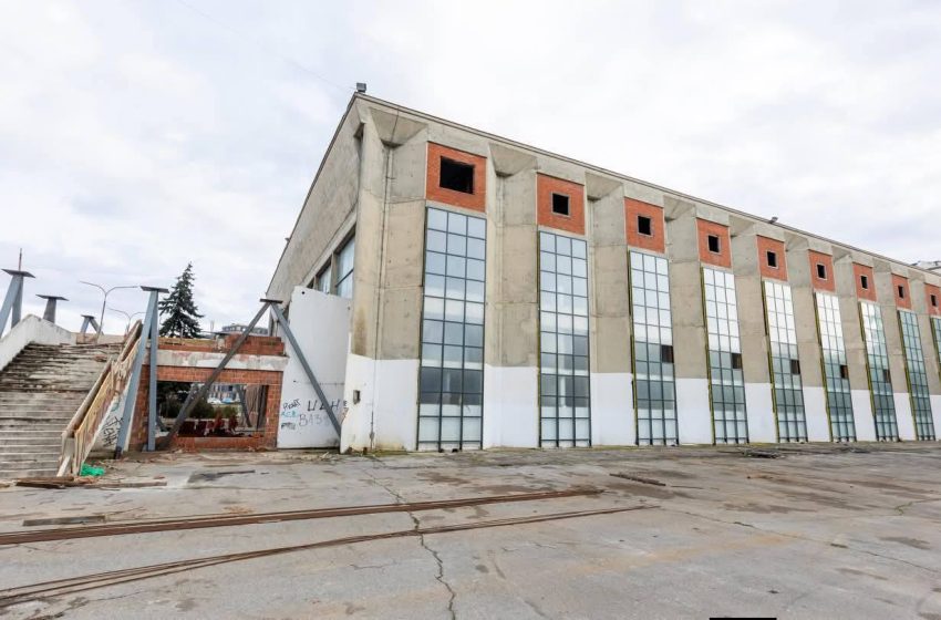  Hyseni: Me renovimin e Palestrës së Sportit, do të krijohen kushte moderne dhe funksionale