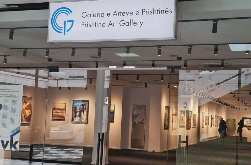  Rihapet pas më shumë se tri dekada Galeria e Arteve e Prishtinës