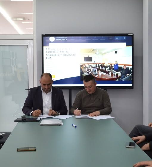  Fakulteti i Shkencave Sociale nënshkruan marrëveshje bashkëpunimi me Lidhjen Rajonale të Futbollit në Gjilan