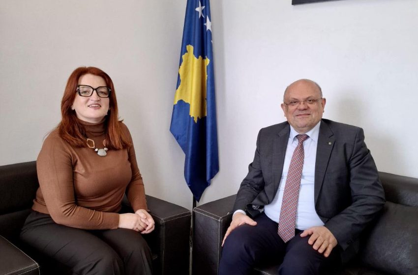 Diskutohet bashkëpunimi mes UKZ-së dhe Akademisë Diplomatike të Kosovës