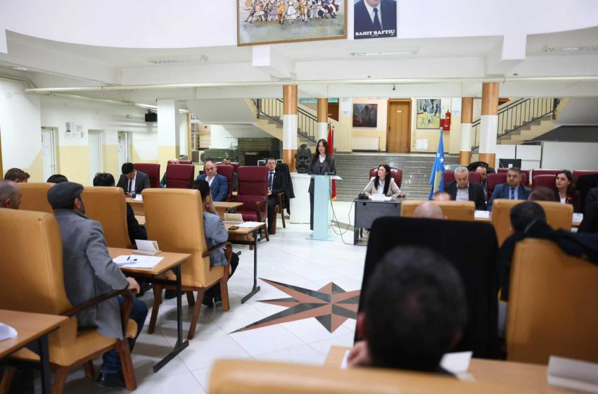  Kuvendarët e Gjilanit miratojnë vendimet për emërimin e anëtarëve të Komisionit Komunal të Aksionarëve në NPL “Tregu”, “Stacioni i Autobusëve” dhe “Eco-Higjiena”