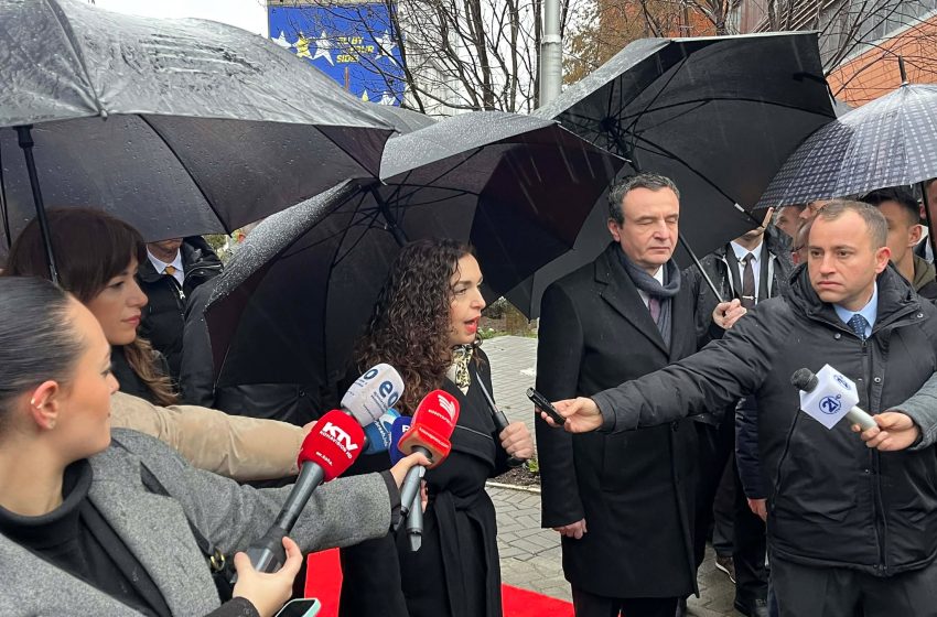  Osmani në 18-vjetorin e pavarësisë: Breza të tërë që kanë dhënë gjithçka në mënyrë që ne sot ta gëzojmë shtetin e pavarur të Kosovës