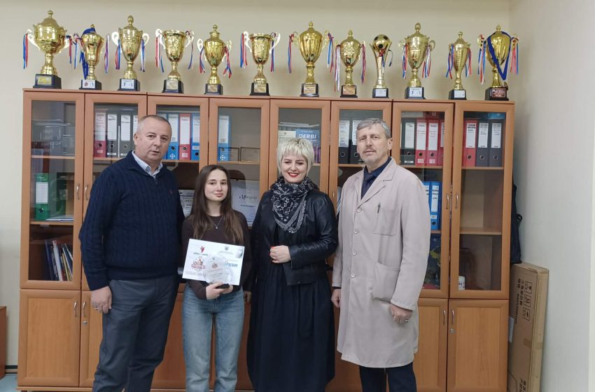  Nxënësja Agnesa Dauti, recituese e shkëlqyer