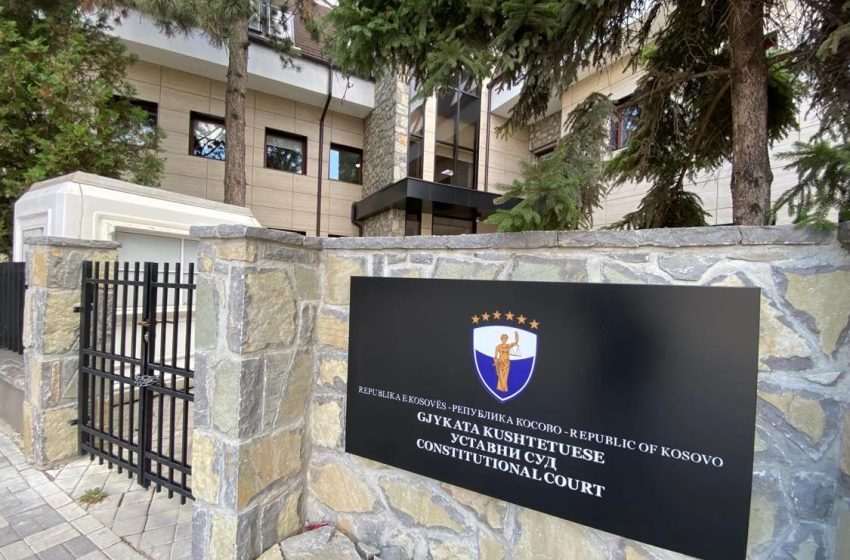  Gjykata Kushtetuese rrëzon dekretin e presidentes Vjosa Osmani për shpërndarjen e Kuvendit