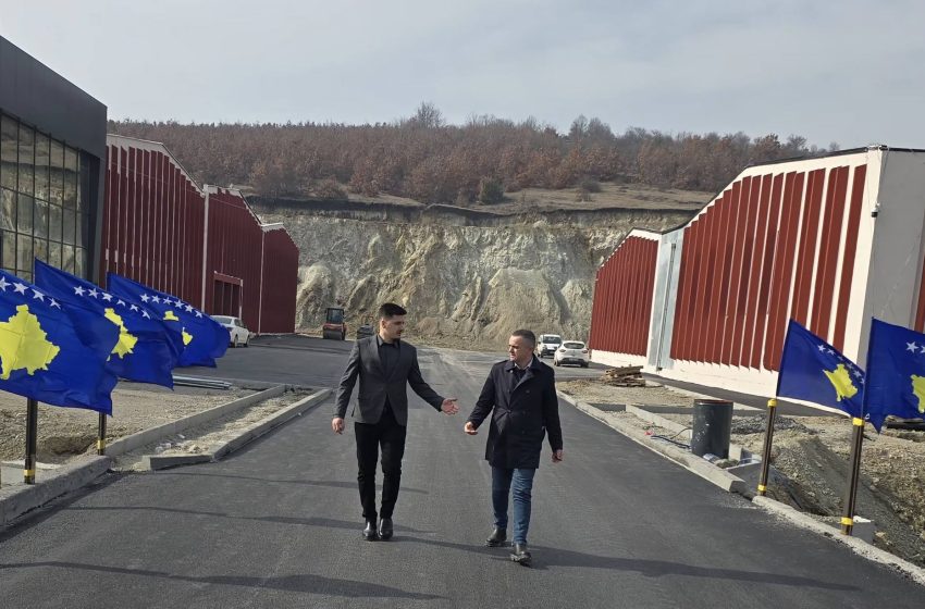  Drejtori i Zhvillimit Ekonomik viziton fabrikën e re të biçikletave në Ponesh