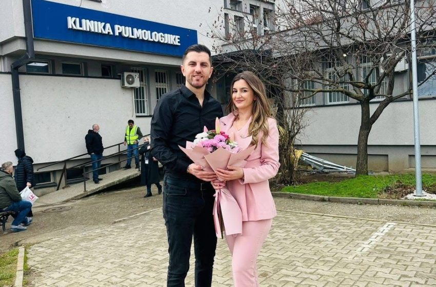  “Histori suksesi nga Kamenica: Çifti i mjekëve arrijnë specializimet në Nefrologji dhe Pulmologji”