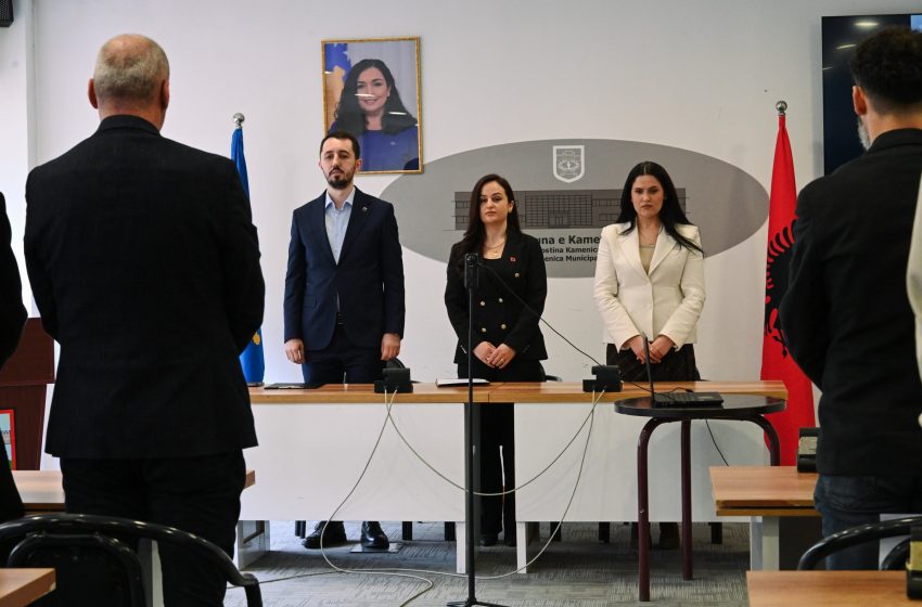  Kamenicë: Mbahet mbledhje solemne për “Epopenë e UÇK-së”