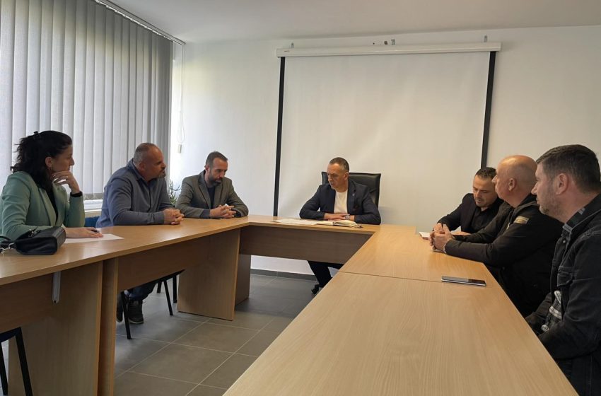  DKA Gjilan: Drejtori Jeton Rexhepi takon Këshillin e Prindërve: Siguria dhe cilësia në shkolla mbeten prioritet i përbashkët