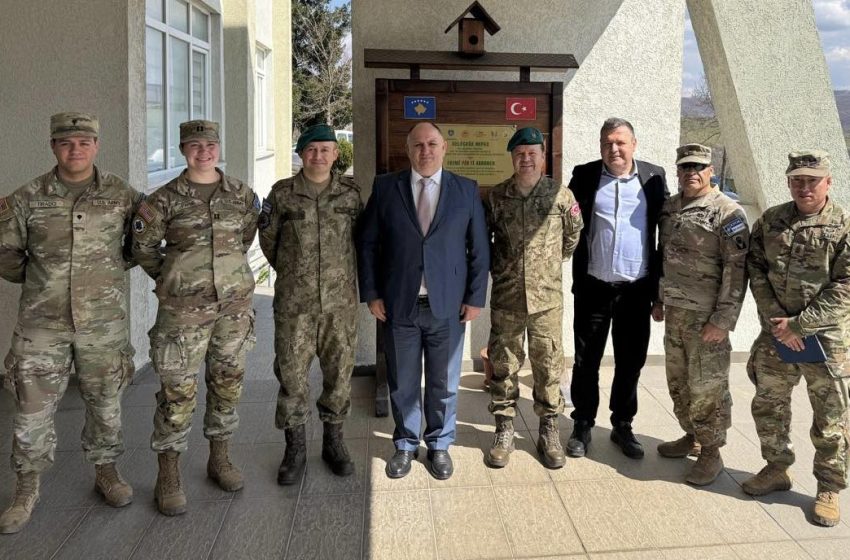  Komuna dhe KFOR-i, diskutojnë për rritjen e gatishmërisë dhe efikasitetit në menaxhimin e situatave emergjente