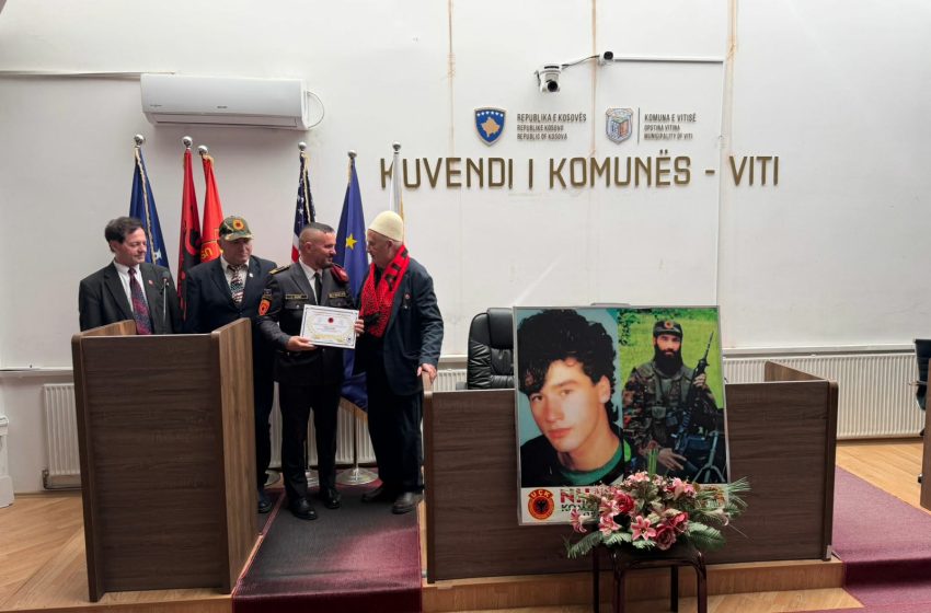  Akademi përkujtimore për 25-vjetorin e rënies së dëshmorit Njazi Azemi – Komandant Mjekrra