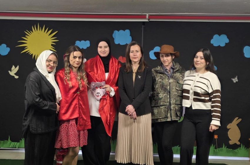  Studentët e Fakultetit të Edukimit realizojnë aktivitete kreative në kuadër të praktikës pedagogjike