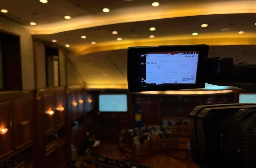  Sërish seancë në orën 22:00