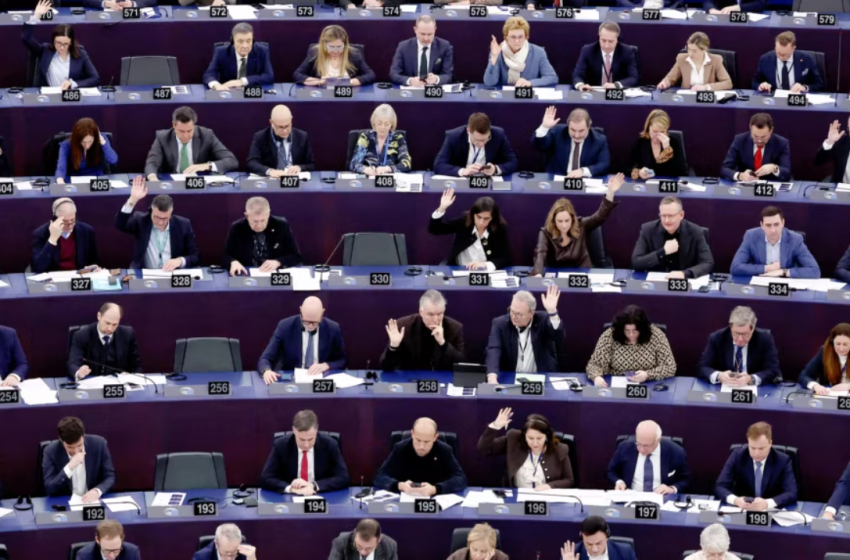  Çfarë parashihet me strategjinë e miratuar për zgjerim të BE’së – te Kosova përmendet rëndësia e dialogut