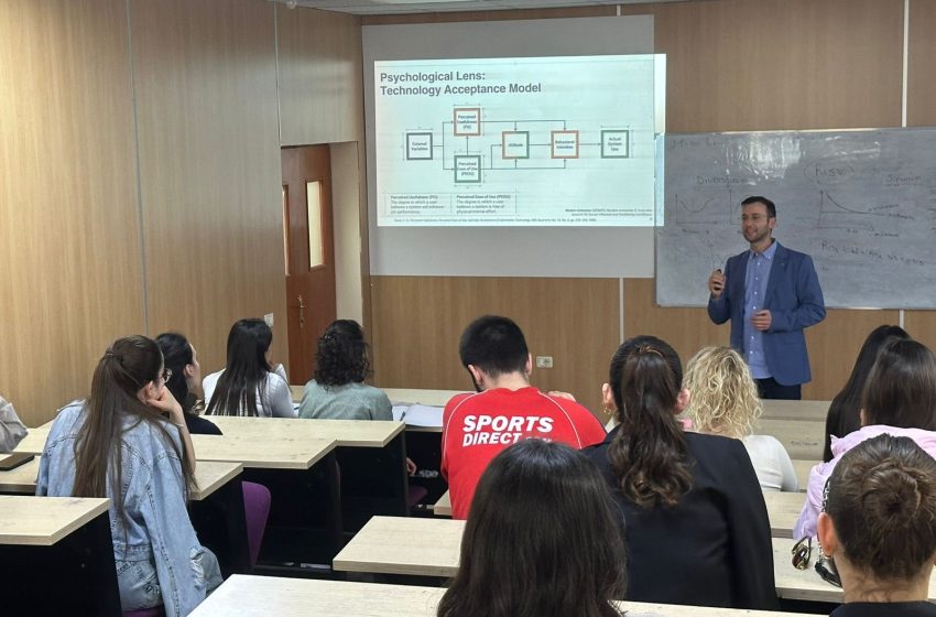  Ekskluzive: Fatbardh Veseli, eksperti gjilanas i sigurisë kibernetike “ndez” auditorin në Tiranë – mesazhe të forta për të ardhmen digjitale