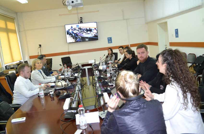  U mbajt vizita pas-akredituese në UKZ për programin Marrëdhënie Ndërkombëtare dhe Studime Evropiane