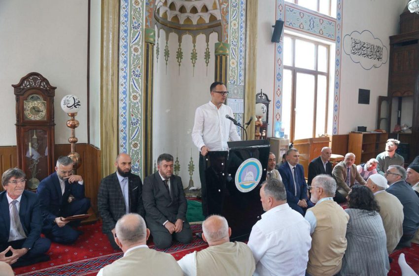  Gjilani përcjell haxhitë në rrugën e shenjtë – Prezente udhëheqja komunale dhe fetare
