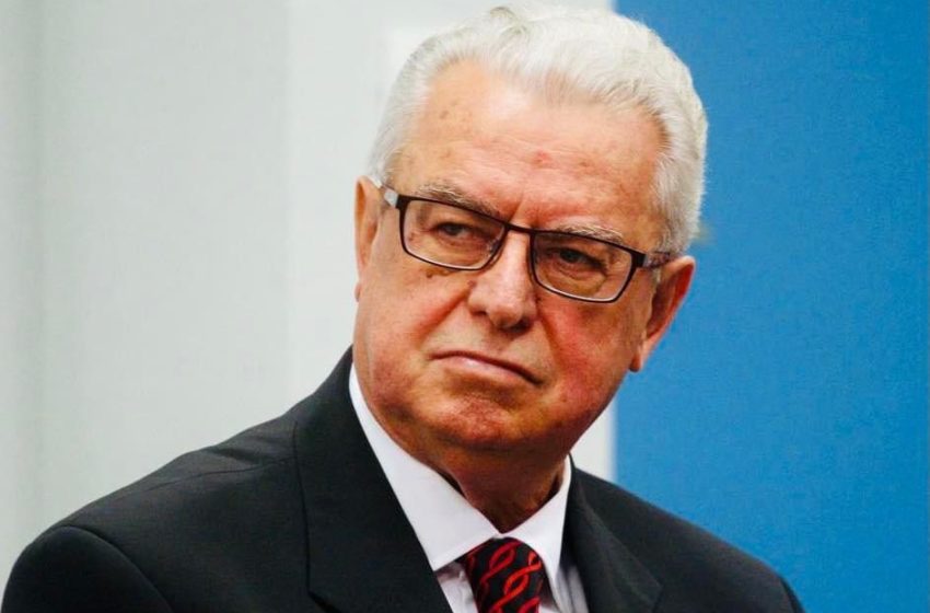  Vdes ish-kryetari i kuvendit të Shqipërisë, Servet Pëllumbi