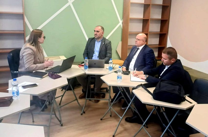  Përfaqësues të UKZ-së zhvilluan takim pune në Institutin e Historisë “Ali Hadri”