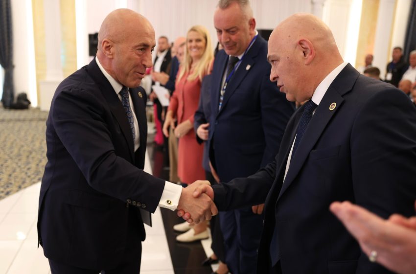  AAK publikon listën për deputetë, Ardian Gjini bartës i listës
