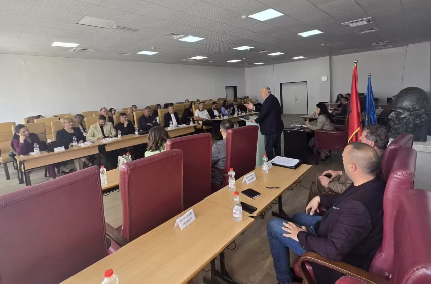  Kuvendarët e Gjilanit diskutojnë për raportin financiar janar-mars 2026