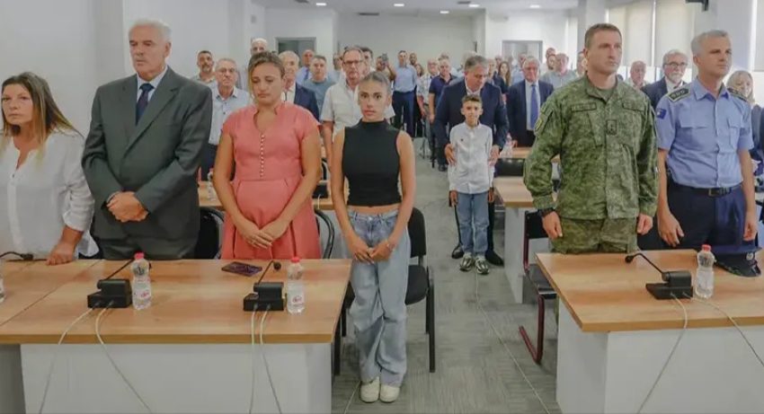  Mbahet mbledhje solemne në nderim të Heroit Kombëtar Metush Krasniqi
