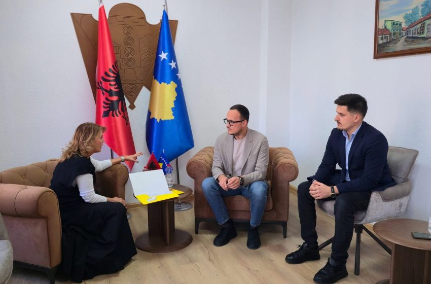  GJILANI MBËSHTET MBI 30 BIZNESE ME 87,500 EURO – NËNSHKRUHET MARRËVESHJA ME ORGANIZATËN HELP