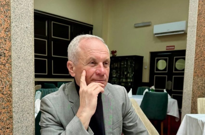  Shkruan, Sylë Shabani: Tri pelerina në shiun e Gjilanit dhe një vjeshtë me kujtime