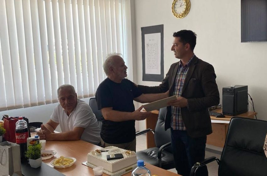  GJILAN / PENSIONOHET PROFESORI I PIKTURËS RAMADAN ARIFI PAS 38 VJETËSH NË ARSIM